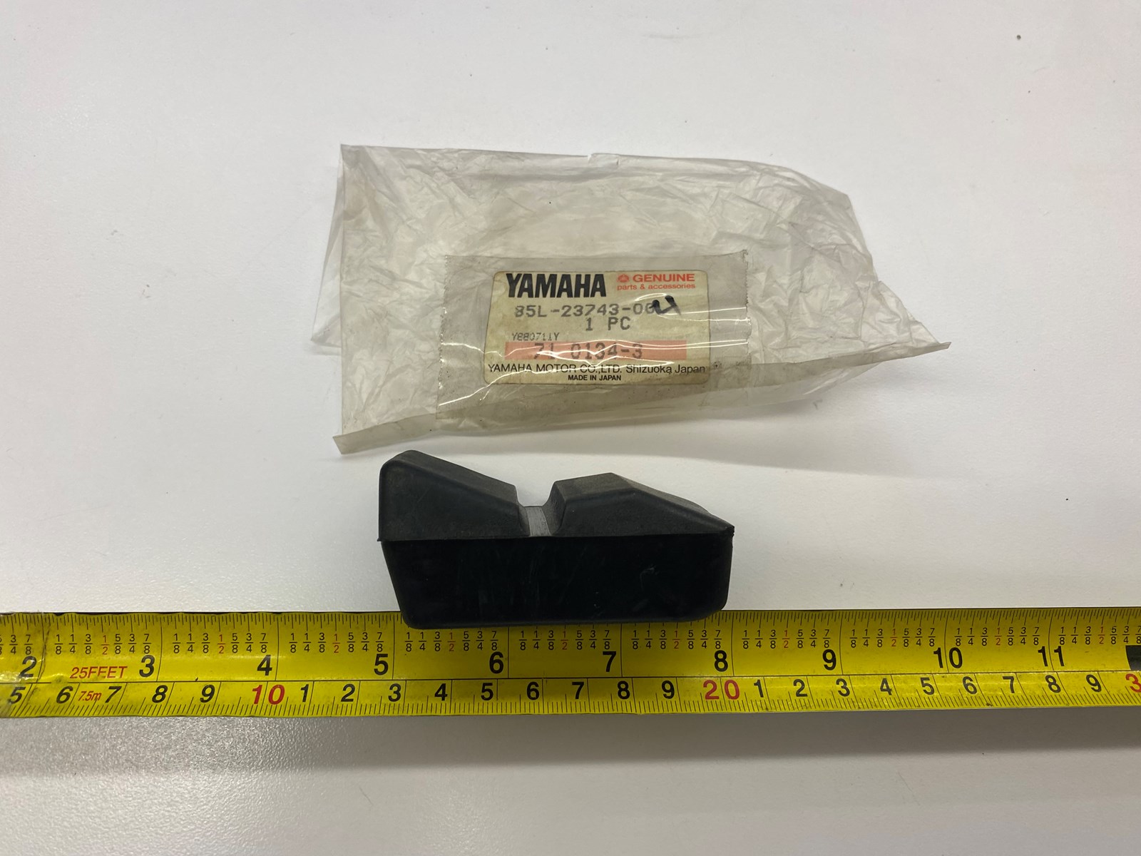 1994 Yamaha Ski Stopper Rubber Shoe Saddle - Image 2