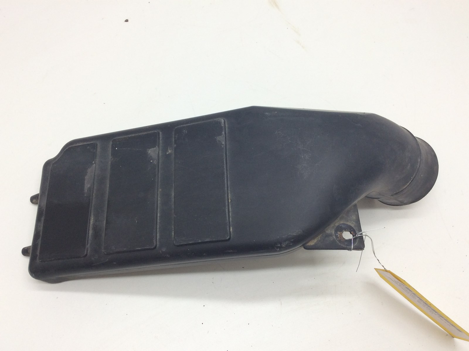 2004 Bombardier Air Outlet Tube - Image 4