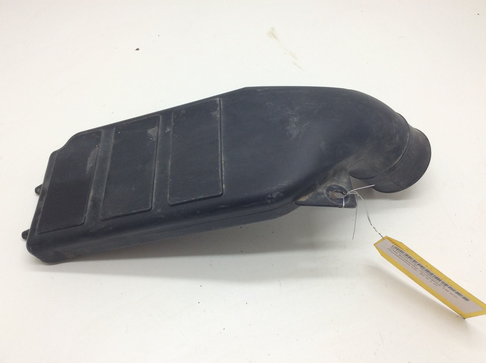 2004 Bombardier Air Outlet Tube - Image 5