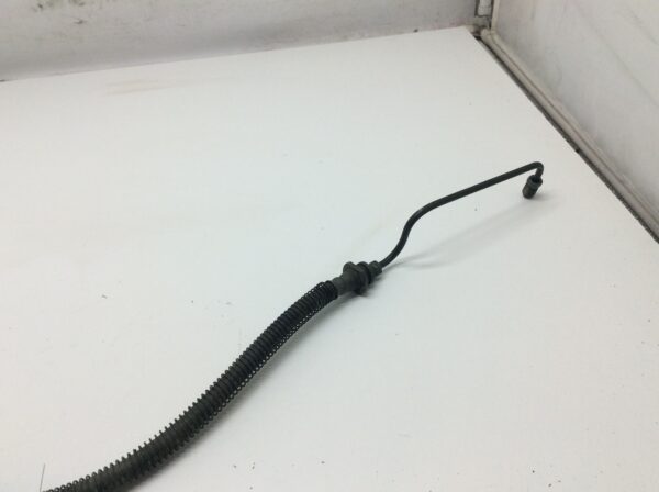 2004 Suzuki Front Right Brake Hose - Image 3