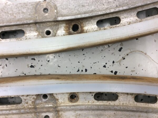 2006 Polaris Suspension Rail LEFT AND RIGHT 144 - Image 4