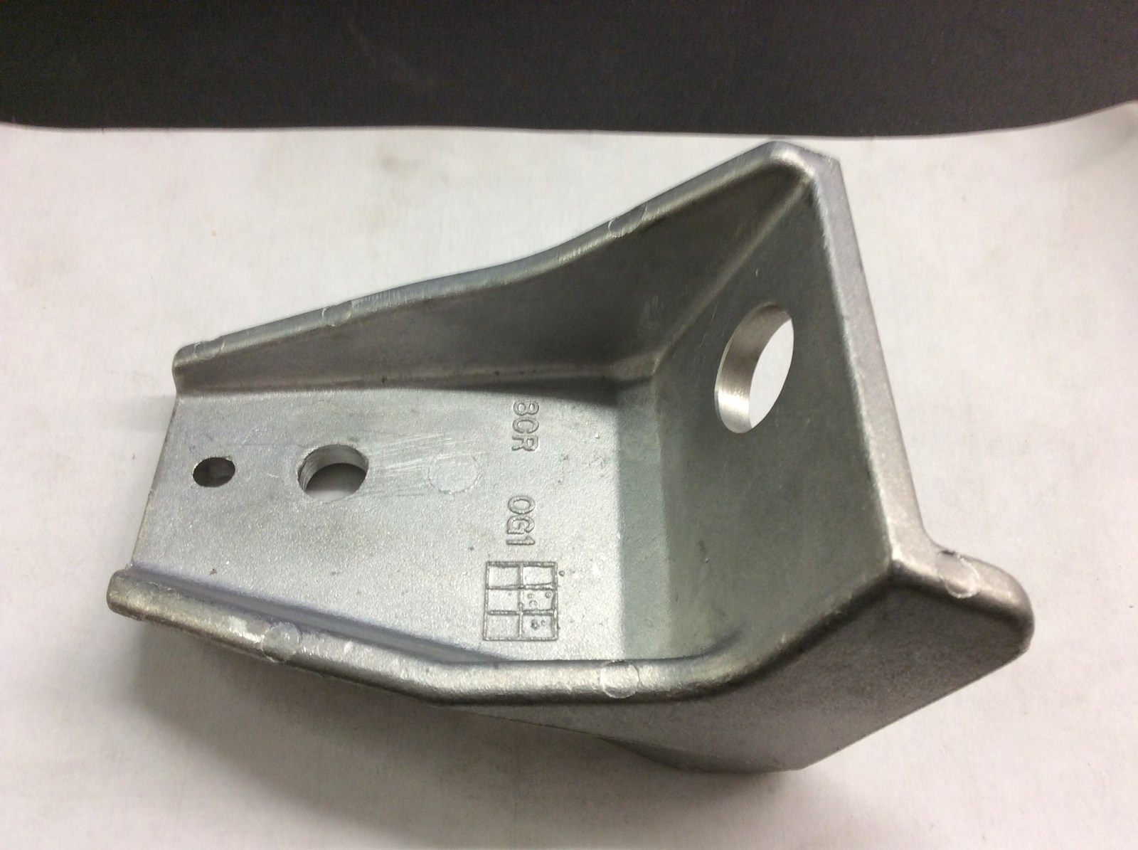 1997 Yamaha Lower Front Motor Mount Bracket