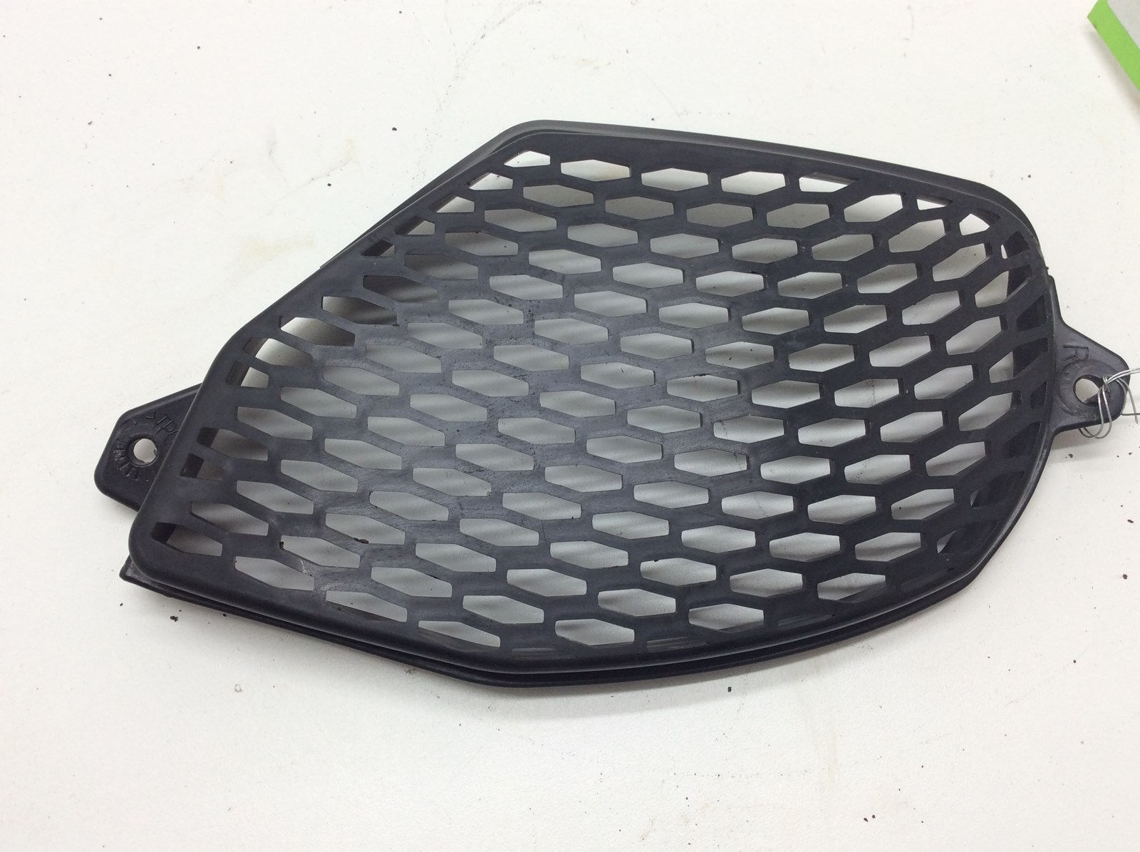 2009 Arctic Cat Vent right - Image 3