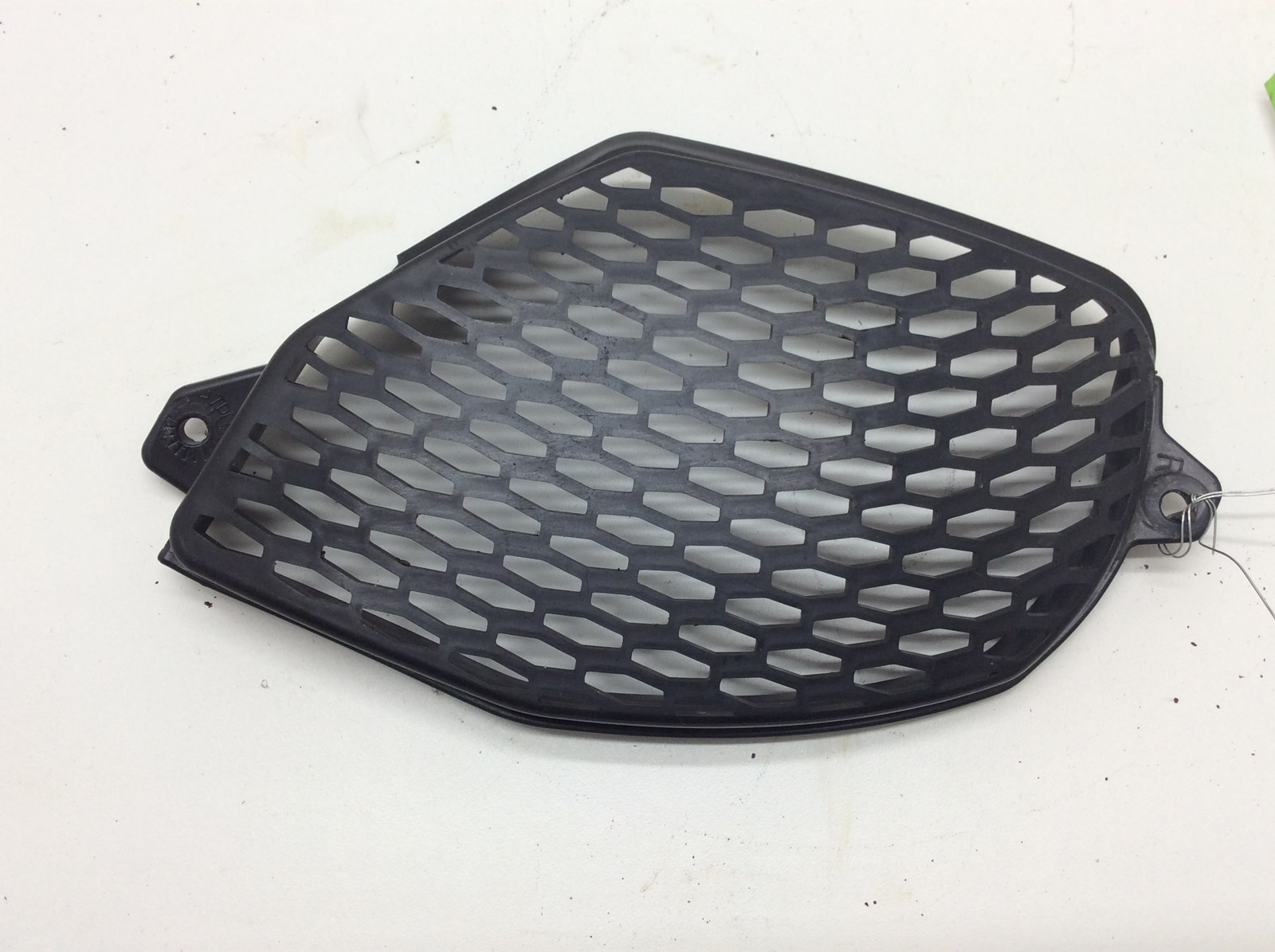 2009 Arctic Cat Vent right - Image 4