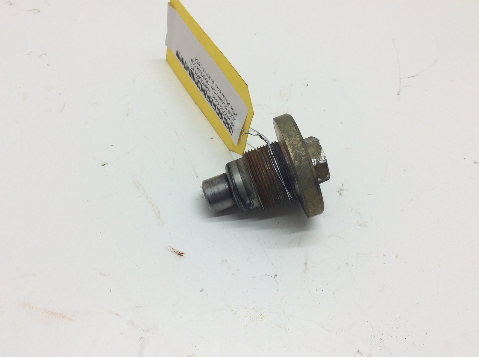 2000 Bombardier Right Pivot Bolt - Image 4