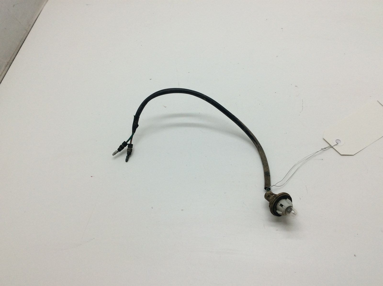 2001 Honda tail light socket - Image 4