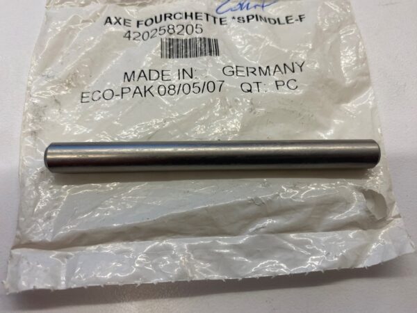 2009 Can-Am Fork Spindle - Image 2