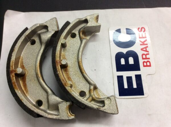 1984 Yamaha Brake Shoes - Image 3