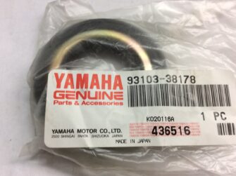 2000 Yamaha Oil Seal