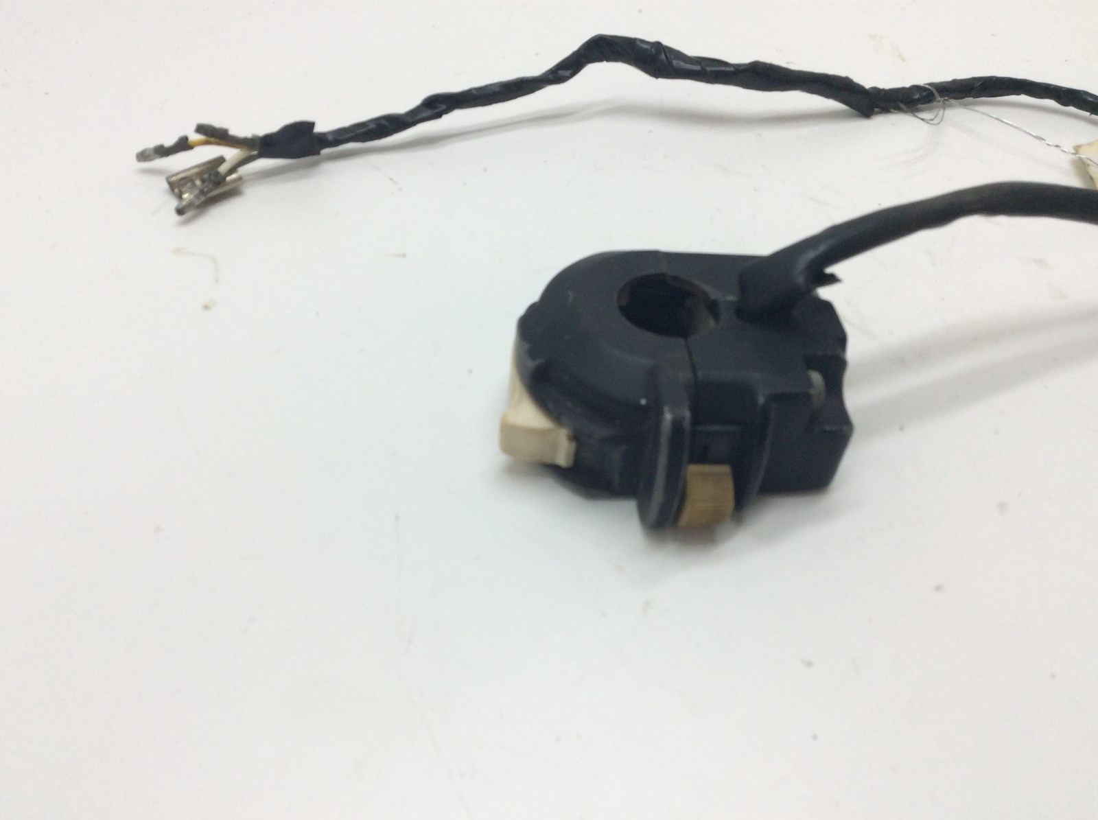 1984 Suzuki Left Switch Assembly - Image 2