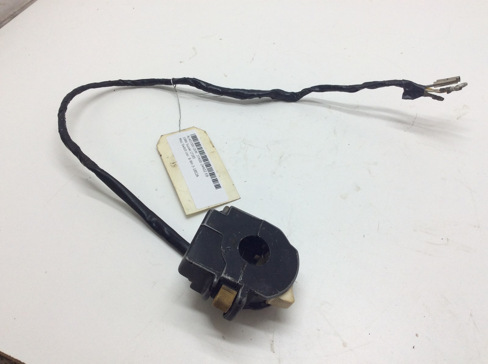 1984 Suzuki Left Switch Assembly - Image 5