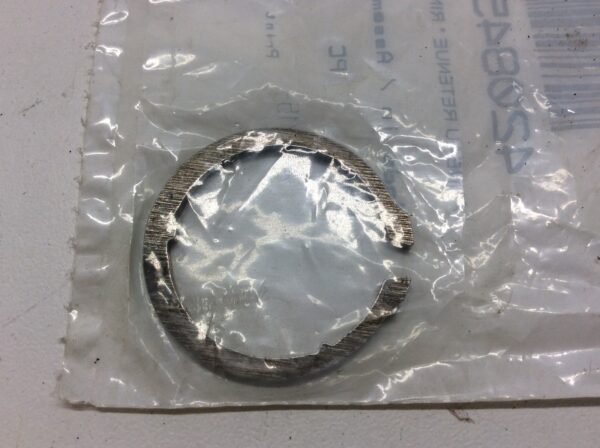 2015 Can-Am Retaining Ring - Image 4
