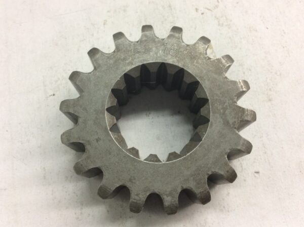 1993 Yamaha Sprocket Drive Chain 18T - Image 3