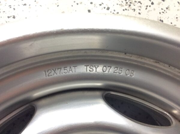 2015 Suzuki Rear Rim 12x7.5 - Image 2