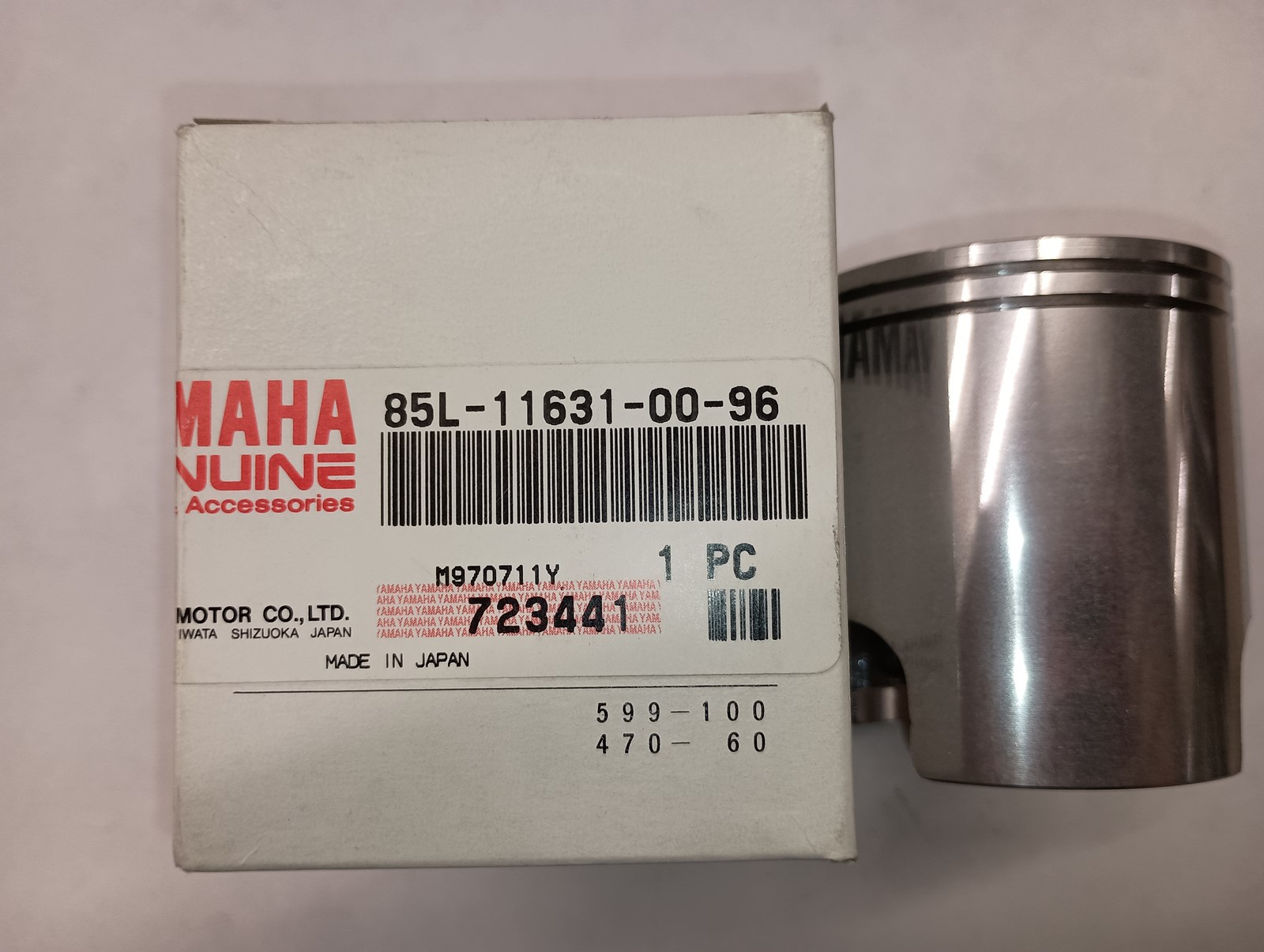 1989 Yamaha NOS Standard Piston with Rings - Image 2