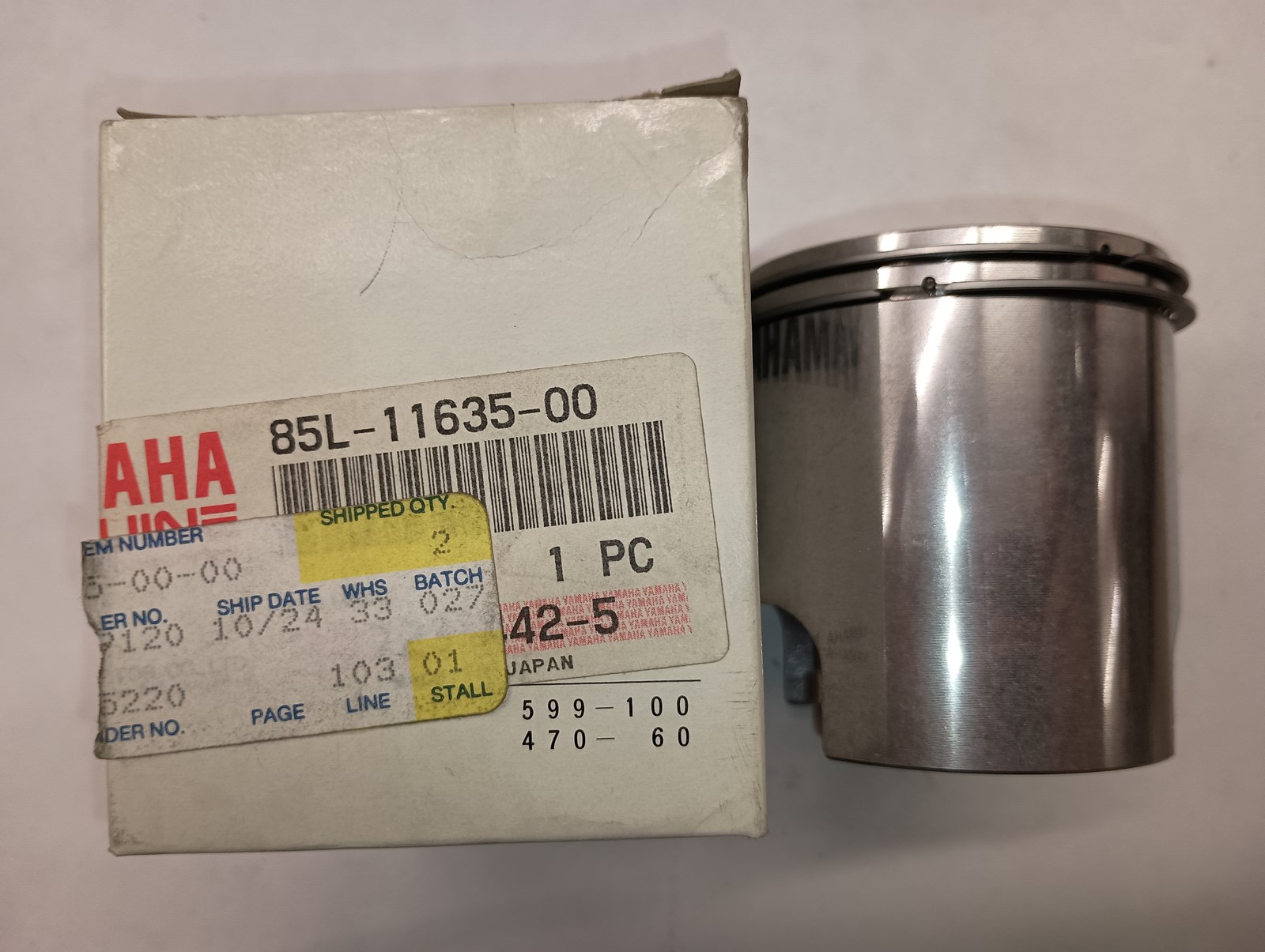 1989 Yamaha NOS .25mm /.010" Oversize Piston with Rings