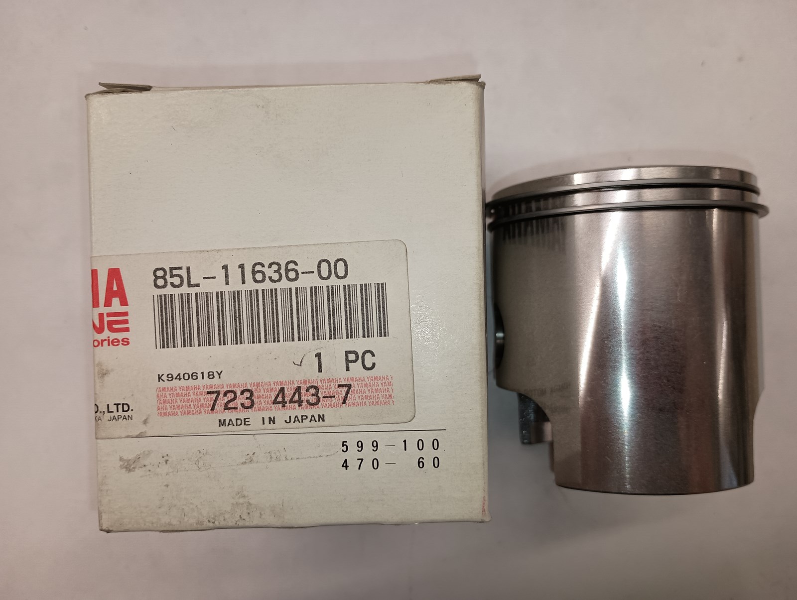 1989 Yamaha NOS .50mm /.020" Oversize Piston with Rings - Image 2