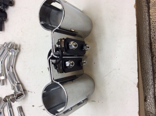 2024 brackets mount to the fork tubes. - Image 2