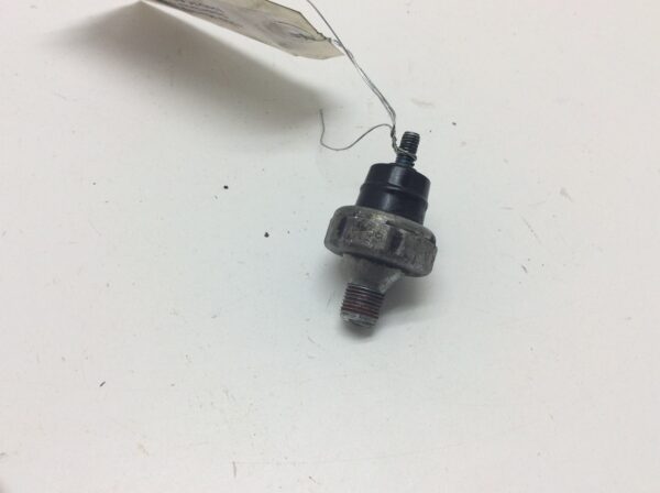 2000 Harley-Davidson Oil Pressure Indicator Switch - fits 1200 XLH - Image 2