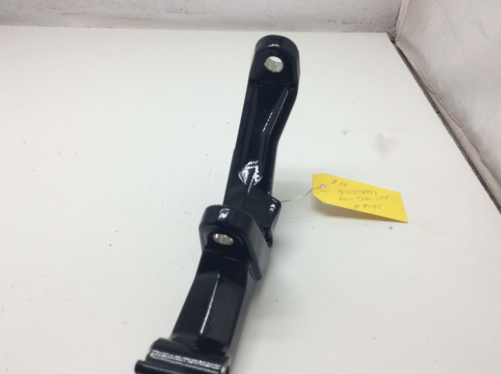 2021 Ski-Doo LH Ski Spindle - Image 4