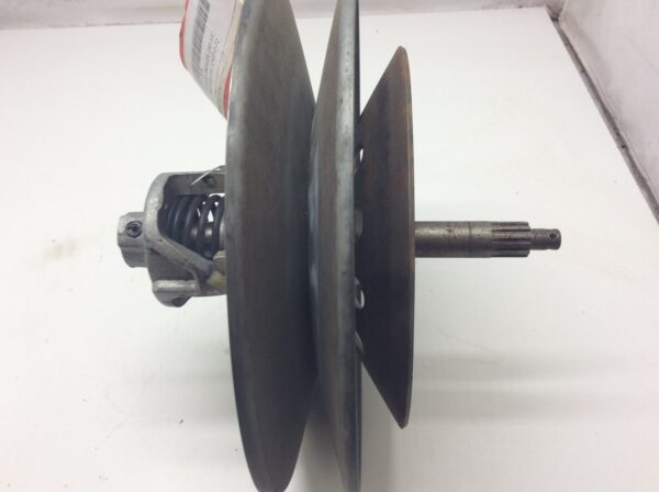 1978 Yamaha Secondary Clutch - Image 3