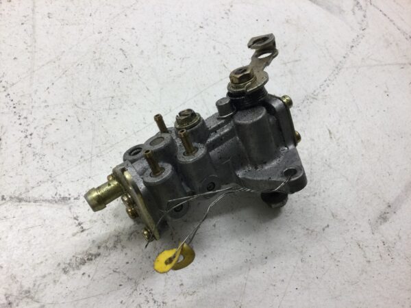 1996 Ski-Doo FORMULA III Oil Pump - Image 2