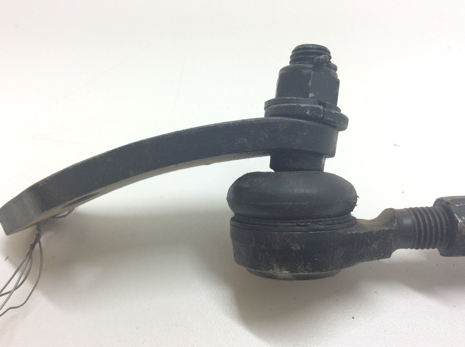 1985 SUZUKI LT230S QUADSPORT ATV TIE ROD - Image 2