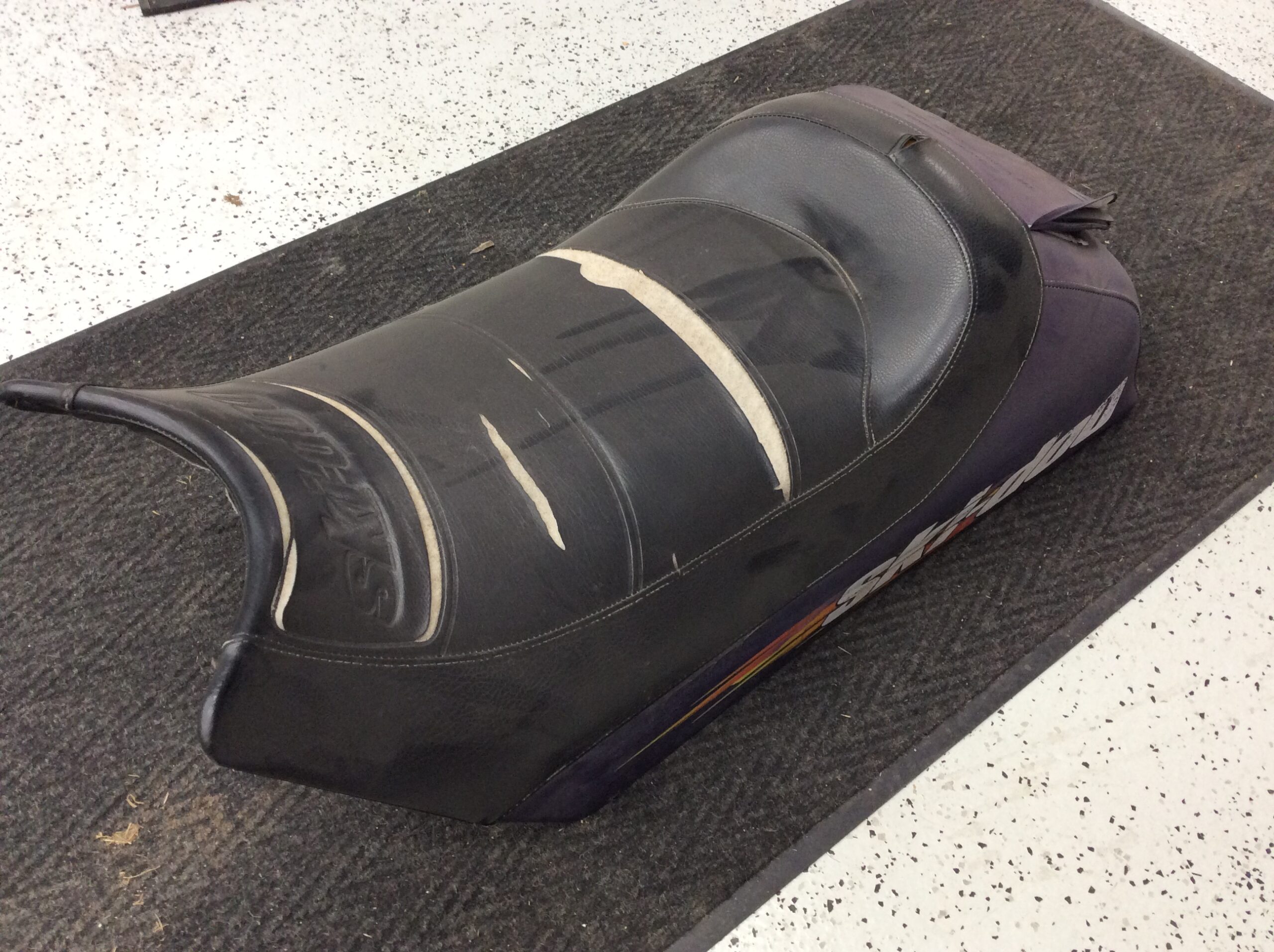 1998 Ski-Doo Formula III 700 Purple Seat - Image 3