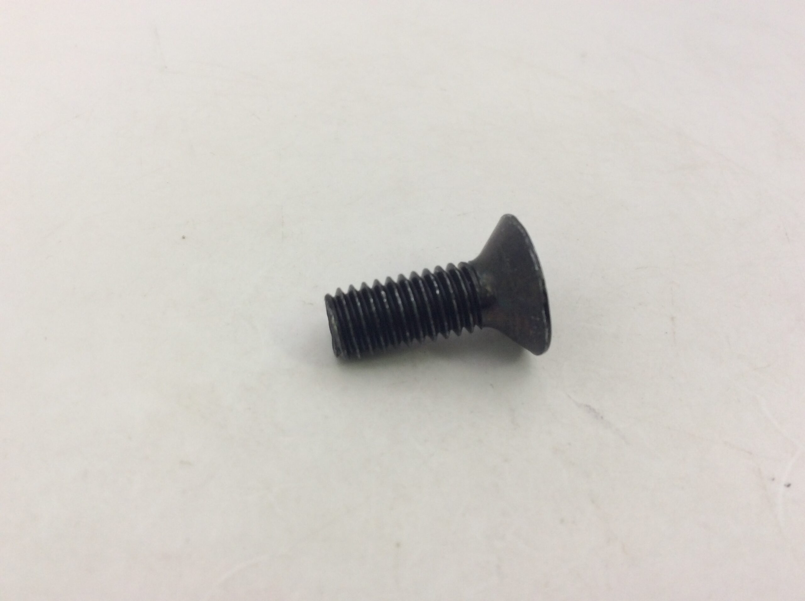 SCREW,MACH-TSFH M6X1.0X16 CL8.8 BLK