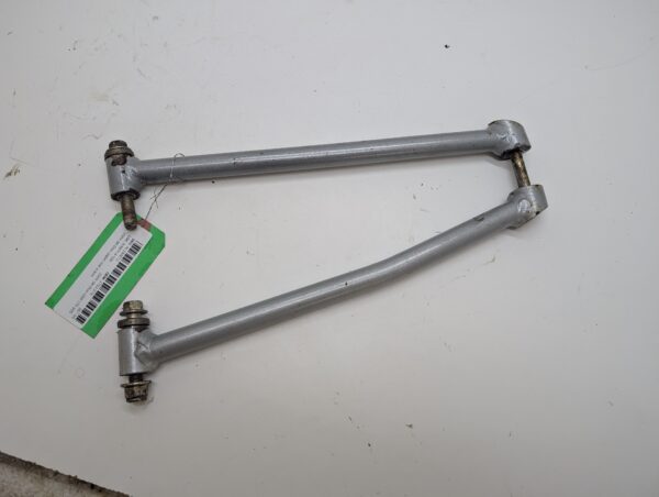 2009 Ski-Doo upper rear a-arm - Image 3