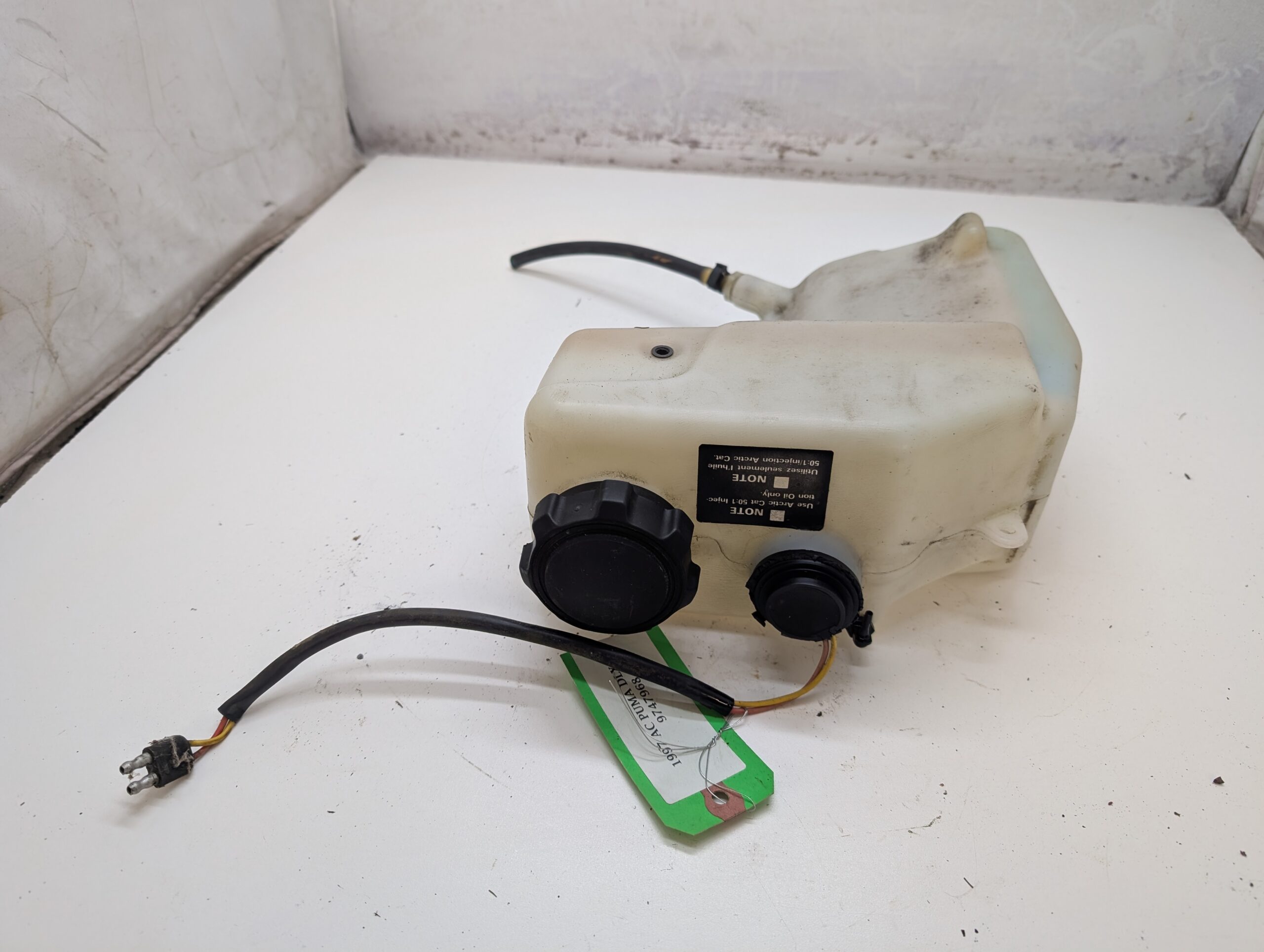 Oil Tank & Level Sensor/Cap - Image 4