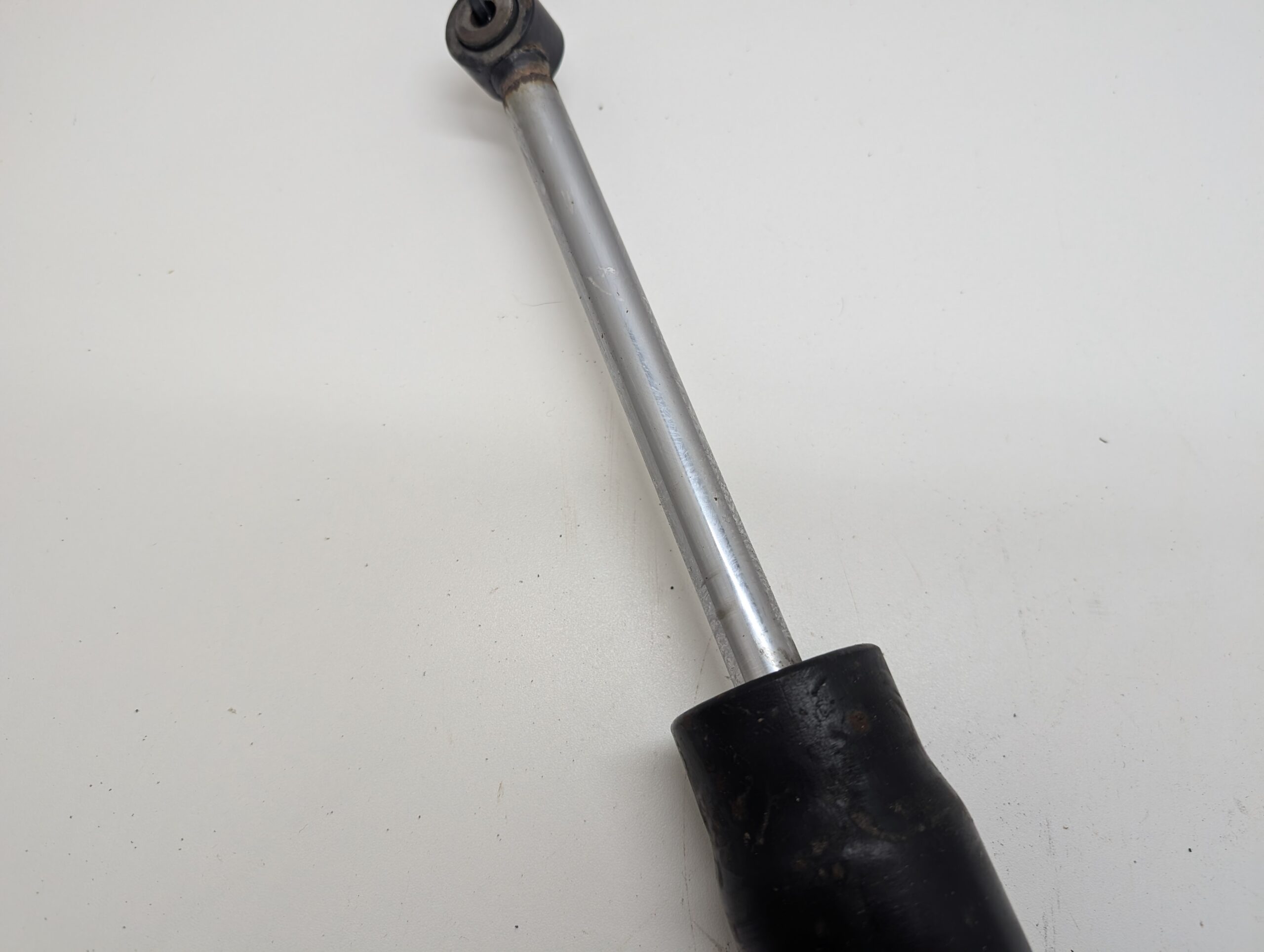 Rear Hydraulic Shock - See Comments - Image 3