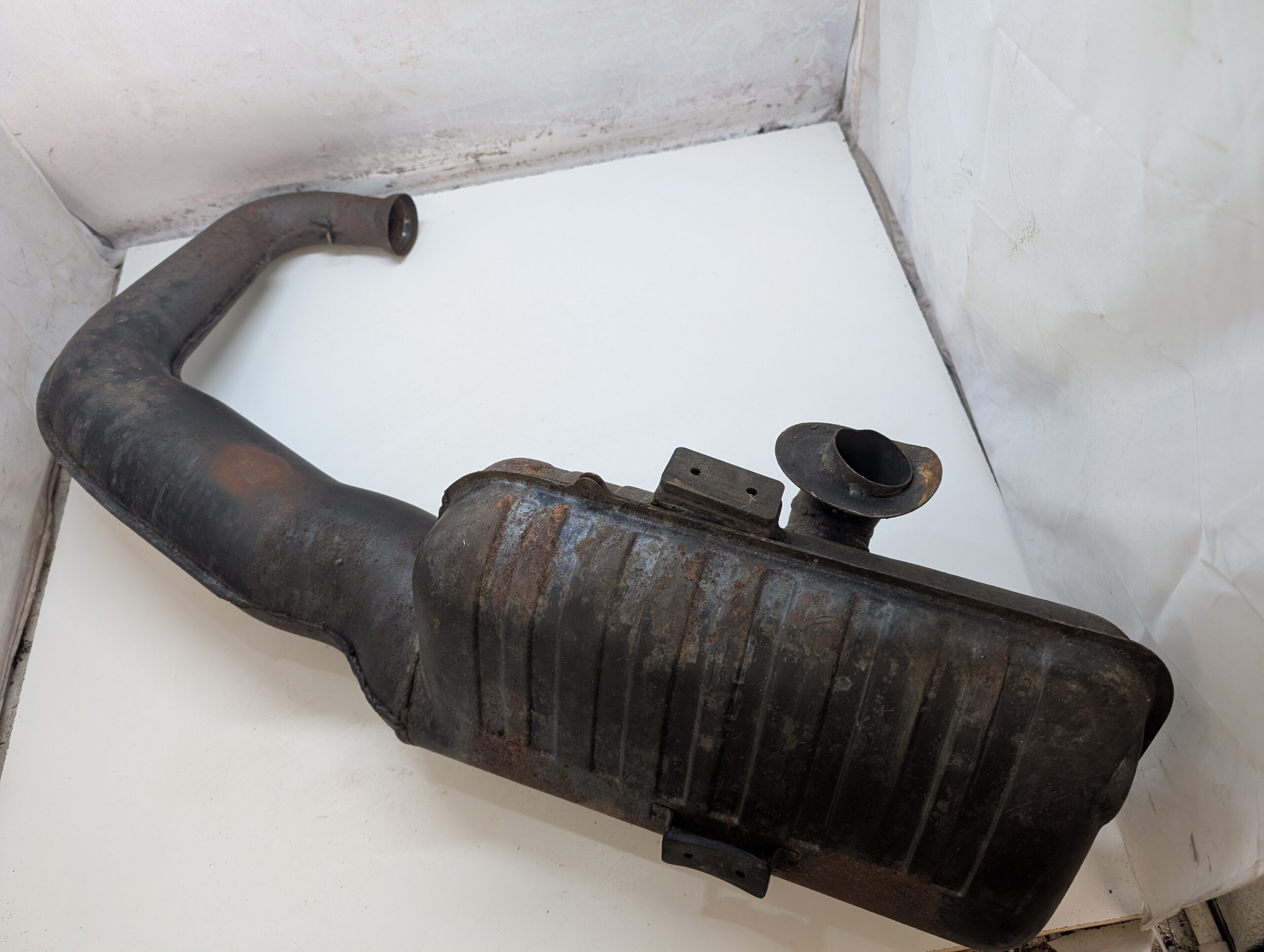 1991 Yamaha Muffler - Image 3