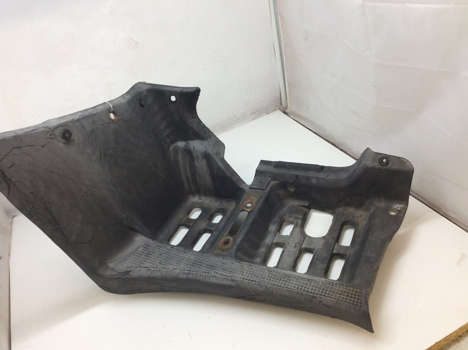 2005 Honda Right Footwell Center Splash guard - Image 4