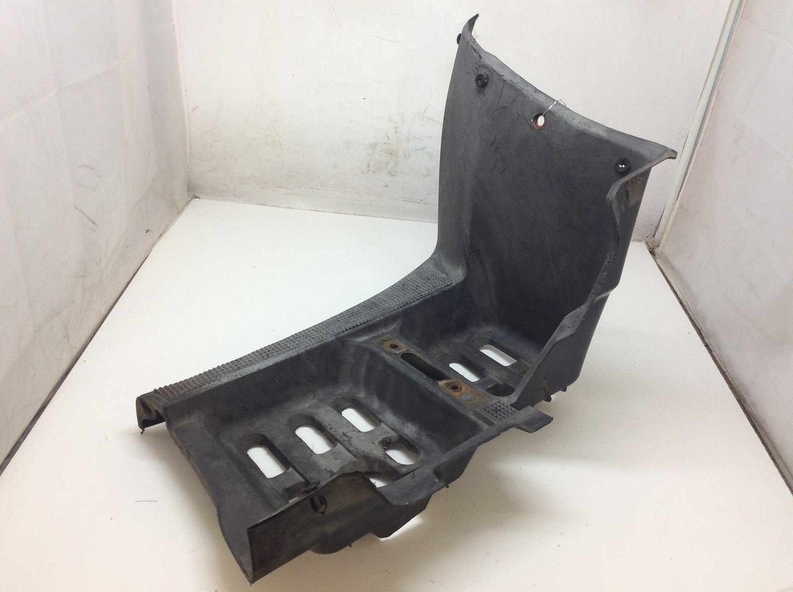 2005 Honda Right Footwell Center Splash guard