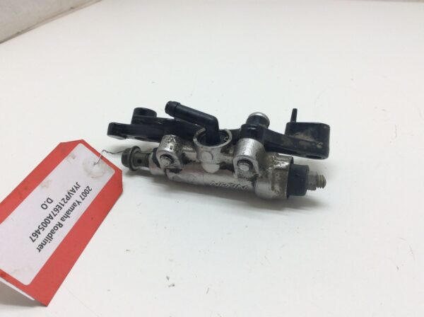 2007 Yamaha Rear Master Cylinder W/ Mount - fits Roadliner - Image 3