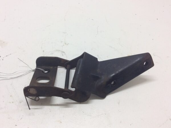 1998 Yamaha LH Hood Hinge