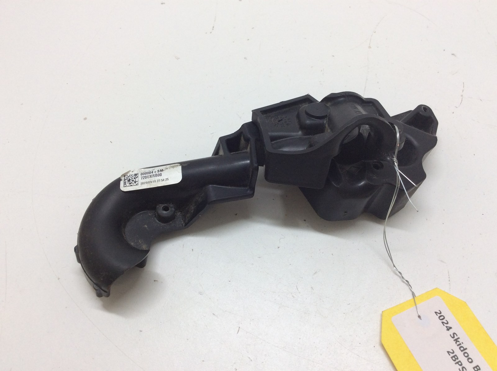 2024 Ski-Doo Hose Guide - fits X-RS 850 - Image 3