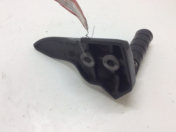 2007 Yamaha Left Passenger Footrest - fits Roadliner - Image 4
