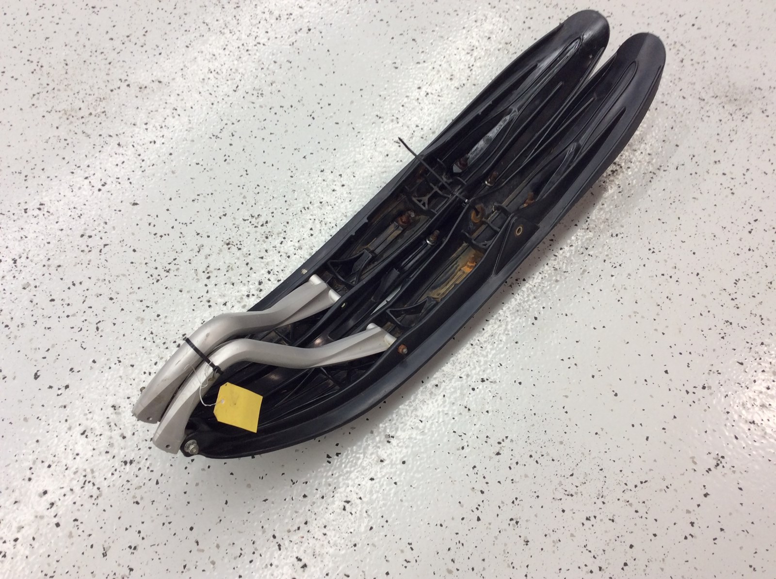 2011 Ski-Doo Plastic Skis (Pair LH&RH) - Image 2