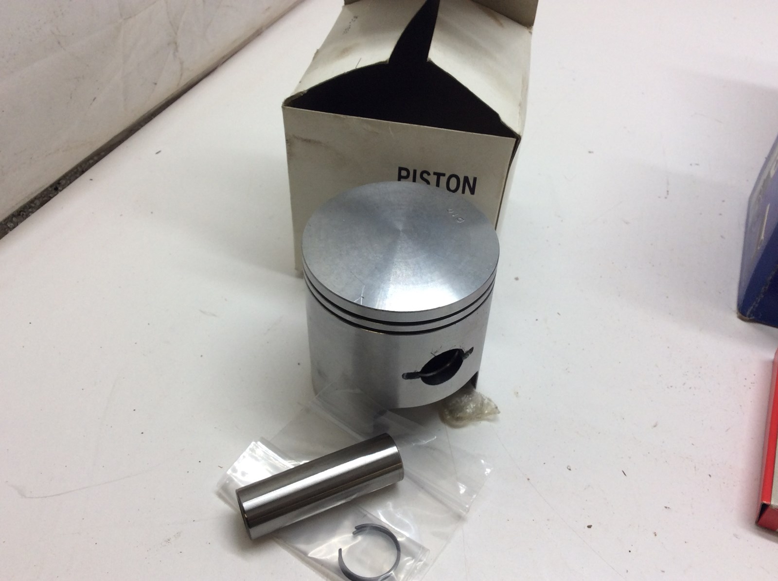 1986 Arctic Cat NOS .010" / .25mm Oversize Piston Kit - Image 4