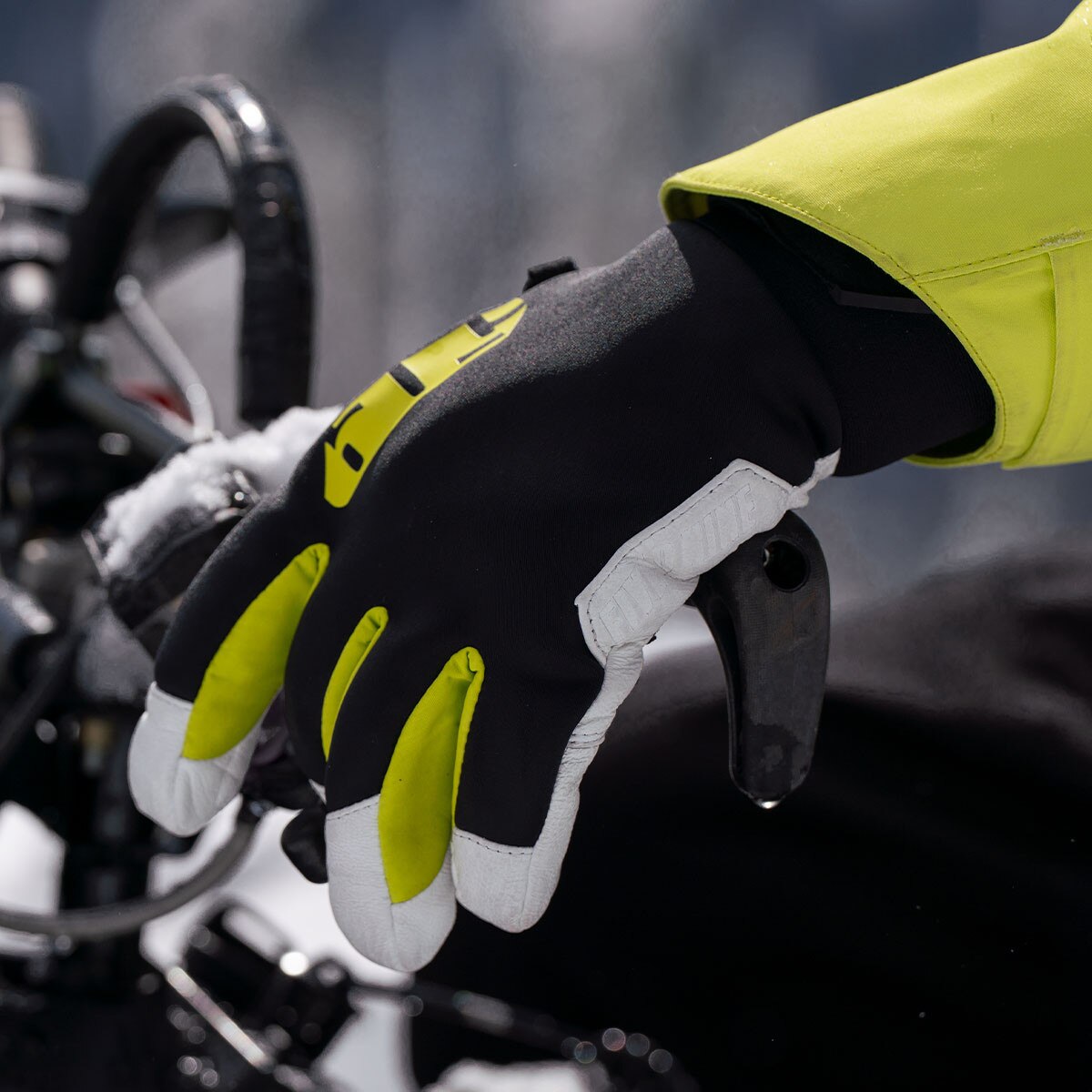 509 Freeride Gloves-Black Friday Highlighter Collection - Image 3