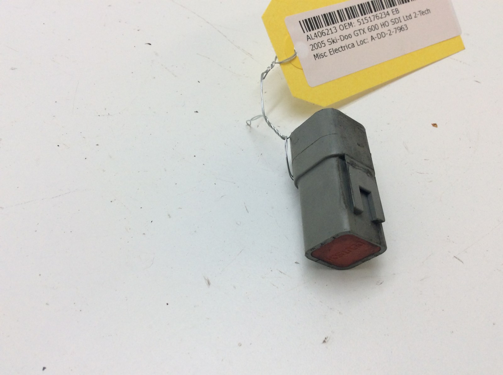 2005 Ski-Doo Female Terminal housing - Image 2