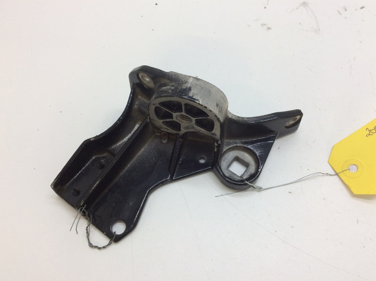 2006 Ski-Doo RH Engine Support - Image 2