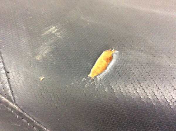 2005 Ski-Doo Front seat - Image 3