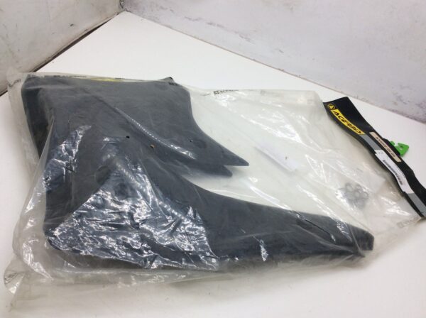 2009 Kawasaki Acerbis Side Panels - Black 2043750001 - Image 4