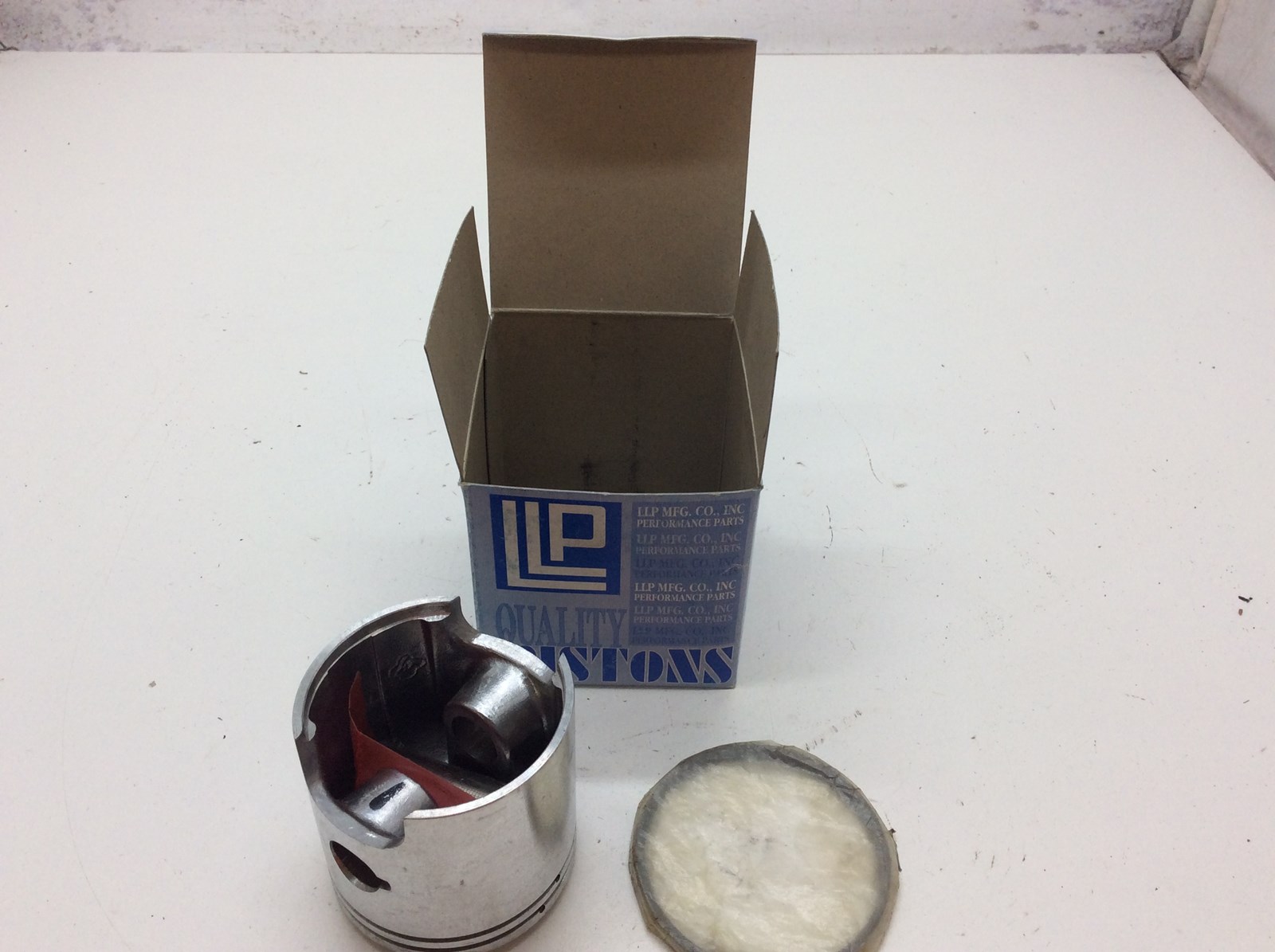 NOS .040" / 1 mm Oversize Piston Kit - Image 3