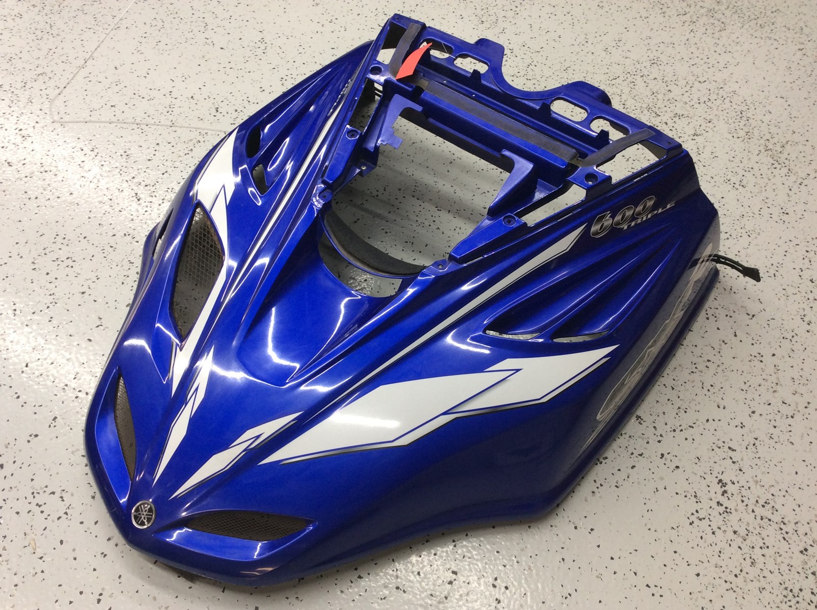 1999 Yamaha Hood - Image 2
