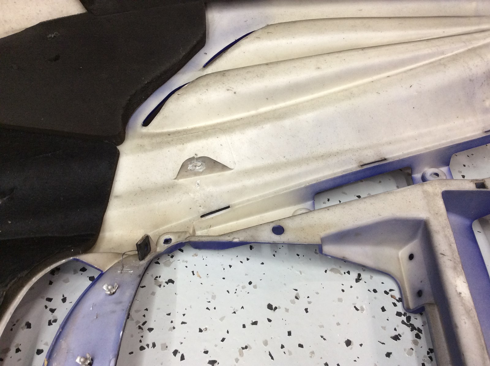 1999 Yamaha Hood - Image 5