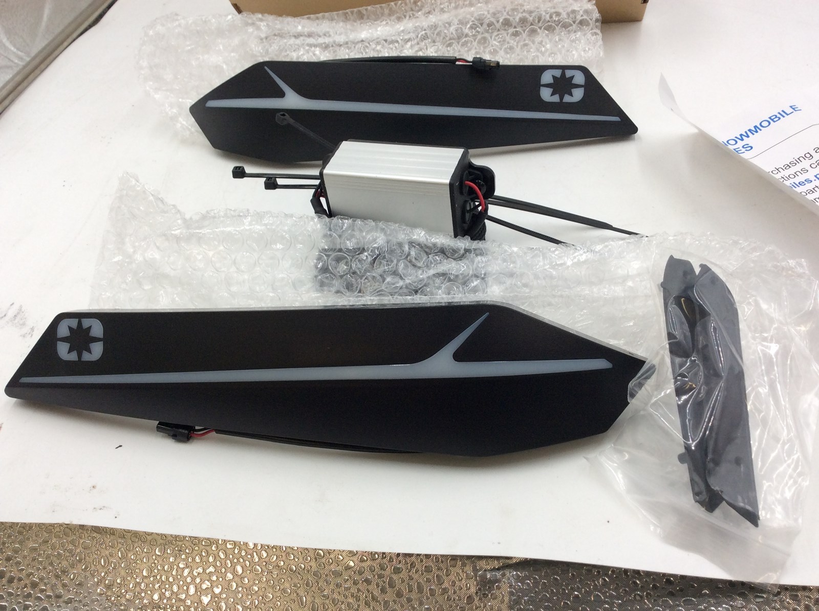 2021 Polaris Snowmobile Defend Handguard Signature Lights